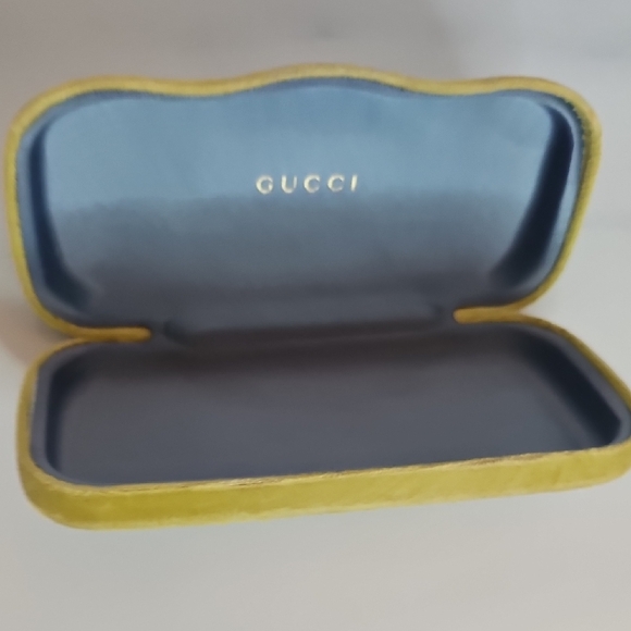 Gucci Glasses Case in Olive Green - Picture 5 of 5